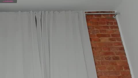 Snapshot of marrie_coy chatting on 12.22.25 Marrie online show from 12.22.25