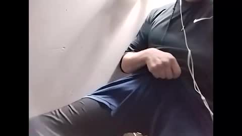 Snapshot of marriedcouple0713 chatting on 11.04.25 marriedcouple0713 online show from 11.04.25