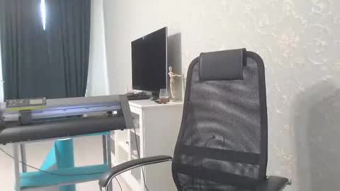 Marselle online show from 02.24.25