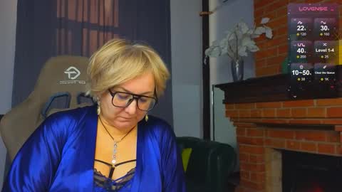 marta_wils online show from 10.22.25