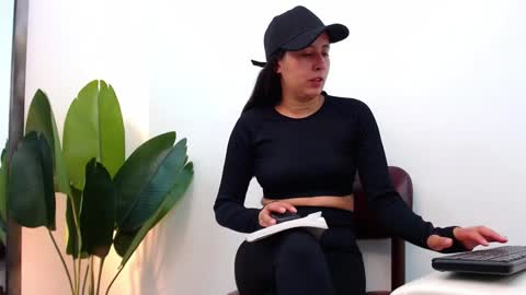Snapshot of marthina_thompson chatting on 01.02.25 marthina thompson online show from 01.02.25