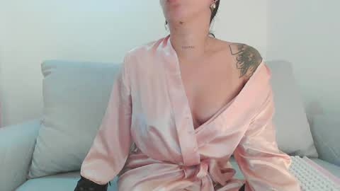 Snapshot of marthina_thompson chatting on 01.24.25 marthina thompson online show from 01.24.25