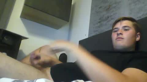 Snapshot of martin190802 chatting on 10.19.25 martin190802 online show from 10.19.25