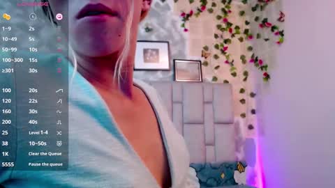 Martina online show from 12.04.24