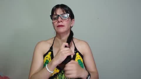 Snapshot of martina_27__ chatting on 10.22.25 martina_27__ online show from 10.22.25