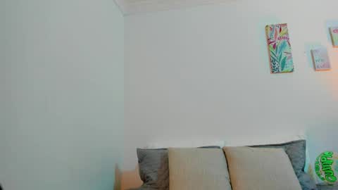 C A R O L I N A  online show from 04.14.26