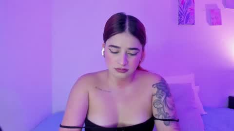 C A R O L I N A  online show from 06.24.26