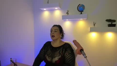 Snapshot of martina_foxy_ chatting on 10.12.25 MARTINA online show from 10.12.25