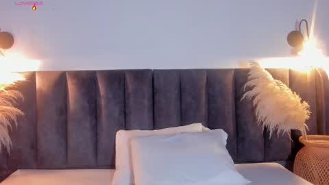 Snapshot of martina_jackson_ chatting on 10.22.25 Laura online show from 10.22.25