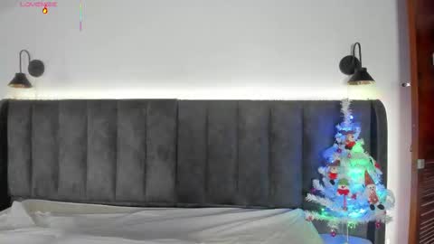 Snapshot of martina_jackson_ chatting on 11.23.25 Laura online show from 11.23.25