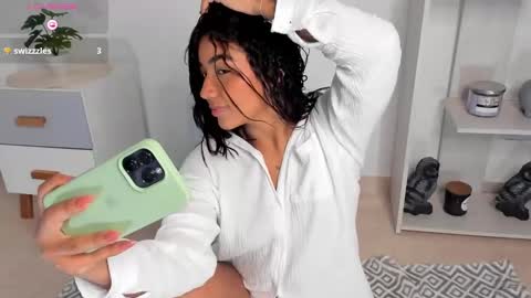 Snapshot of martina_monst chatting on 12.27.24 martina Monst online show from 12.27.24