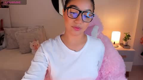 Snapshot of martina_monst chatting on 03.05.25 martina Monst online show from 03.05.25