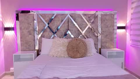 Martina Garcia online show from 12.16.25