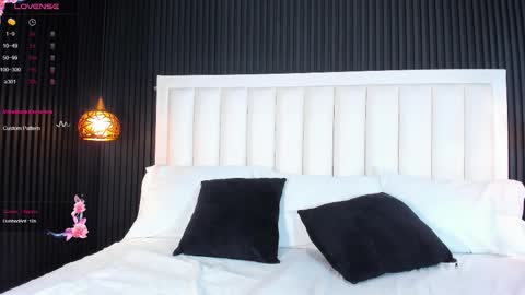 Snapshot of martinagracex chatting on 10.06.25 Martina Gracex online show from 10.06.25