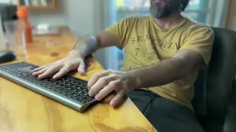 Snapshot of martincito22xl chatting on 01.04.25 Martincito online show from 01.04.25