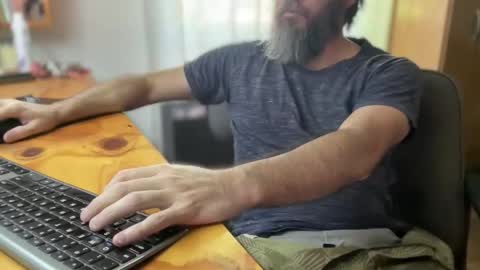 Snapshot of martincito22xl chatting on 11.27.25 Martincito online show from 11.27.25