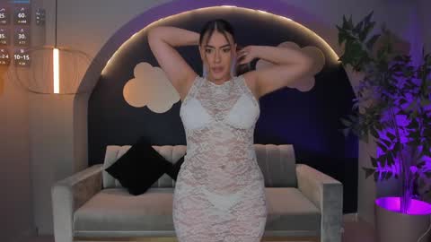 Snapshot of martinnabonnet chatting on 02.04.25 Martinna Bonnet online show from 02.04.25