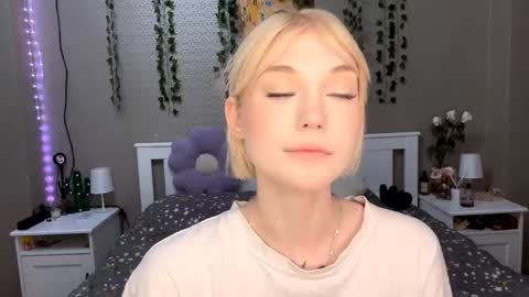 Lisa online show from 02.03.26