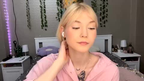 Lisa online show from 02.06.26