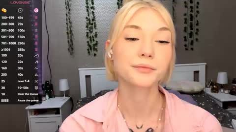 Lisa online show from 02.20.26