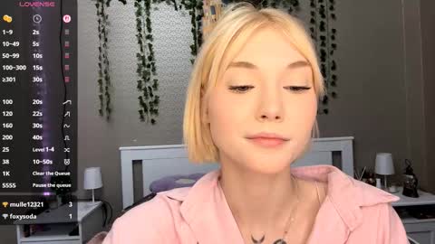 Lisa online show from 02.23.26