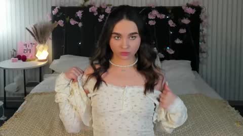 Mary online show from 12.22.25