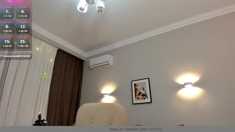 Snapshot of mary_delray chatting on 12.27.24 Mary online show from 12.27.24