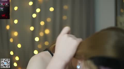 Mary online show from 12.12.24