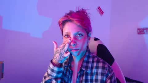 Snapshot of mary_janness chatting on 10.28.25 100 online show from 10.28.25