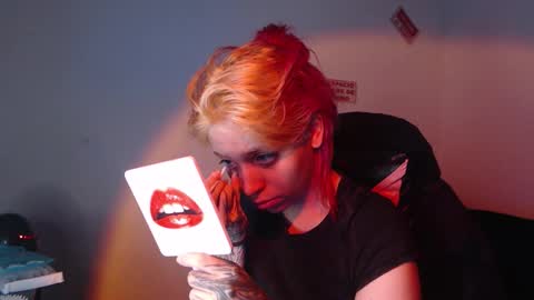 Snapshot of mary_janness chatting on 11.23.25 100 online show from 11.23.25