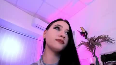 Mary online show from 10.19.25