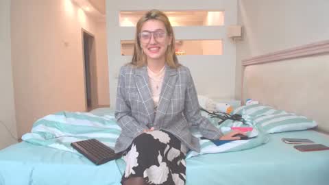 marya442004 online show from 10.04.25