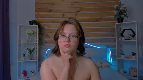 Snapshot of marybryantt chatting on 02.13.26 marybryantt online show from 02.13.26