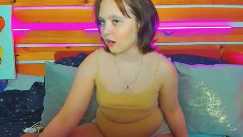 Snapshot of marybryantt chatting on 03.02.26 marybryantt online show from 03.02.26