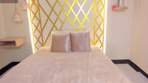   online show from 02.03.26