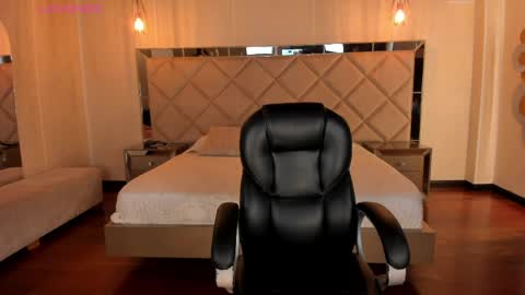  Mary  online show from 04.10.26