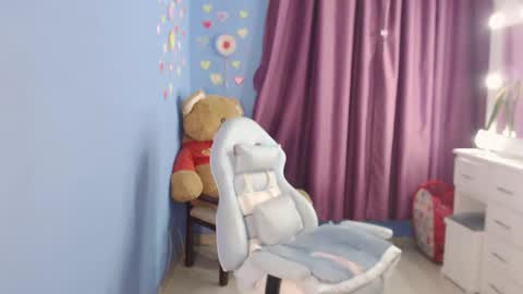 Snapshot of maryline_w chatting on 12.28.24 maryline online show from 12.28.24