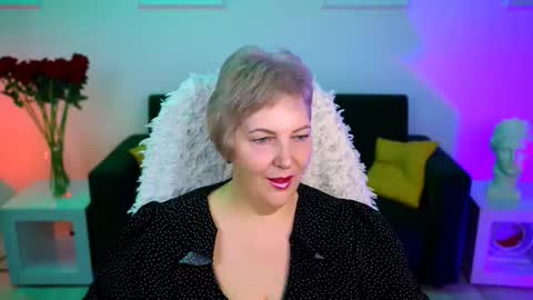 marymogan online show from 11.17.25