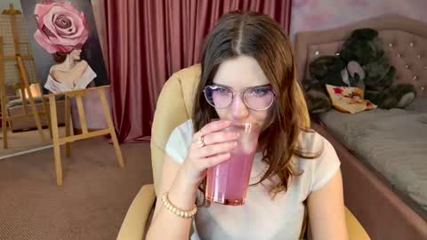 Mary online show from 11.23.25