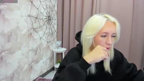 Luucy UTC1 Mon Tue Wed Thu Fri 0500-1130 online show from 11.03.25