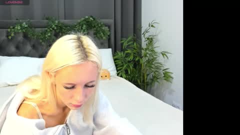 Luucy UTC1 Mon Tue Wed Thu Fri 0500-1130 online show from 11.10.25