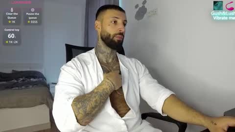 masculineguy69 online show from 10.16.25