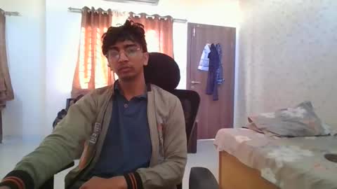 Mask Boy online show from 12.14.25