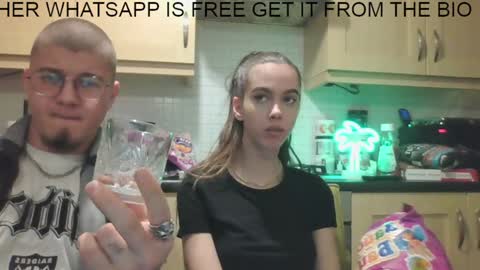 Extreme Couple online show from 12.15.24