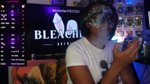 Snapshot of maskedmilf822397 chatting on 10.30.25 maskedmilf822397 online show from 10.30.25