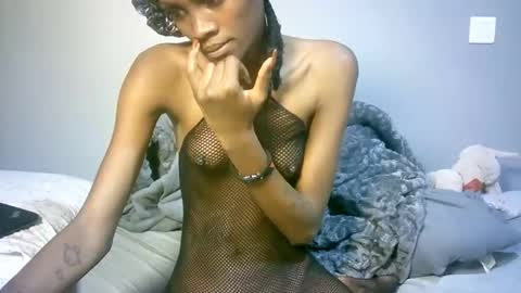 maskgang001 online show from 09.30.25