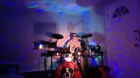 Snapshot of massageartist chatting on 11.25.25 HappyZending online show from 11.25.25