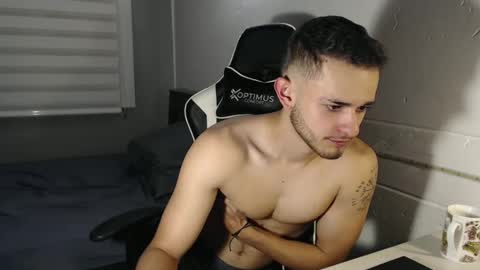 Snapshot of massimo_jiovano chatting on 01.07.25 massimo online show from 01.07.25