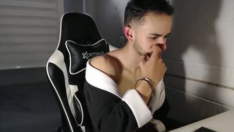 Snapshot of massimo_jiovano chatting on 03.09.25 massimo online show from 03.09.25