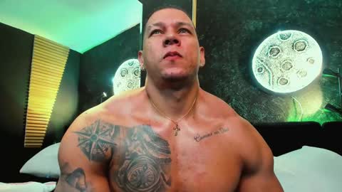 massimowalton2 online show from 12.25.24